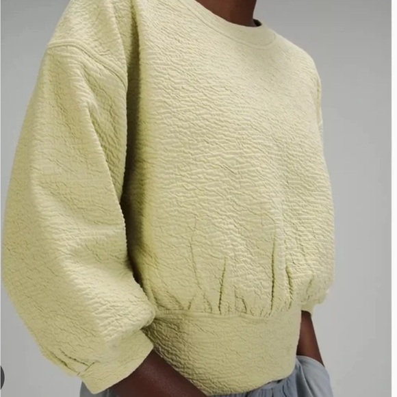 Lululemon Textured Crewneck Pullover Dew Green 2 EUC Top Sweater Shirt - Picture 2 of 5
